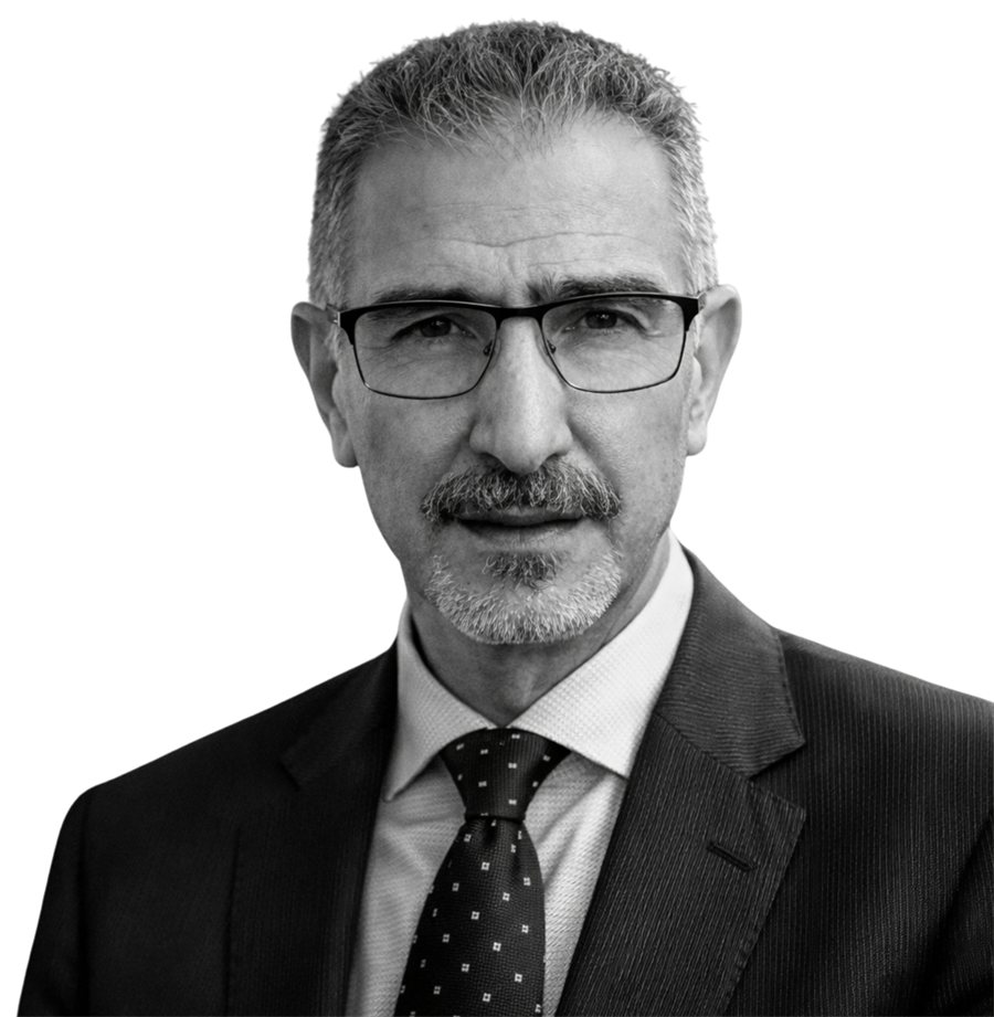 Portrait — Pr Ziri Abbes